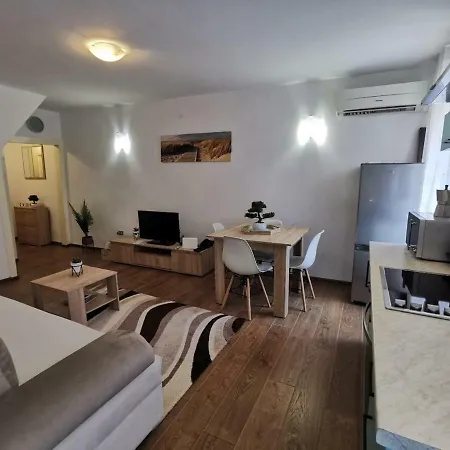 Apartamento A Charming One-bedroom In The Heart Of 'rovinj' Rovinj