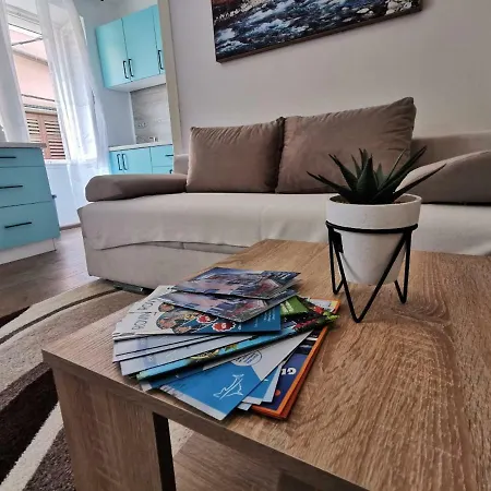 A Charming One-bedroom In The Heart Of 'rovinj' * 로비니